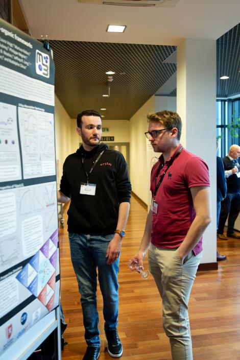 Photo no. 37 (40)
                                                         The 5th International Conference on Functional Molecular Materials - 1st day. Photo by Mateusz Reczyński
                            