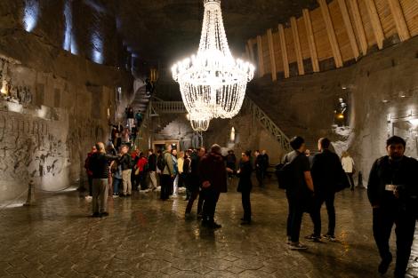 Zdjęcie nr 10 (40)
                                	                             The 5th International Conference on Functional Molecular Materials FUNMAT2023 - Special Session at the 'Wieliczka' Salt Mine (3rd day). Photo by Mateusz Reczyński.
                            